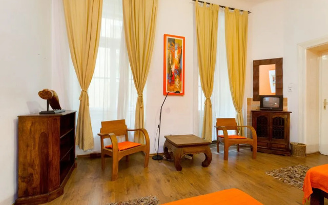 Maharaja Apartments and Rooms
