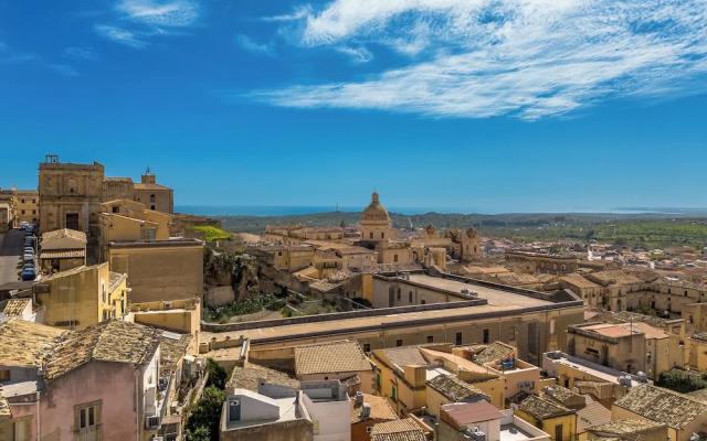 Charming Nest with Terrace by Wonderful Italy