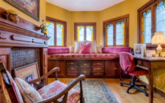 Sweetwater Branch Inn