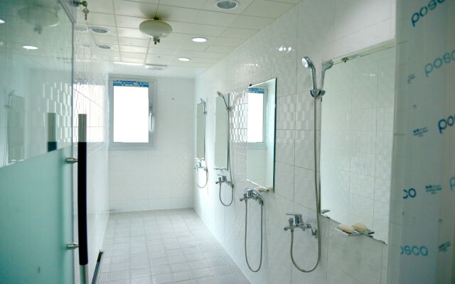 Seom Guesthouse - Hostel