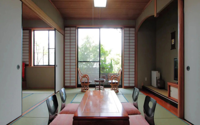 Yufuin Onsen Ryokan Mebaeso