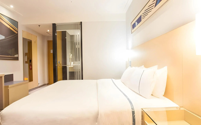 City Comfort Inn