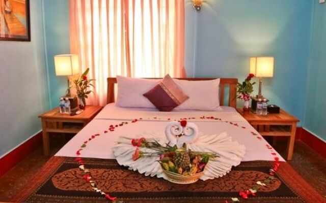 Our Joint Hotel & Guesthouse