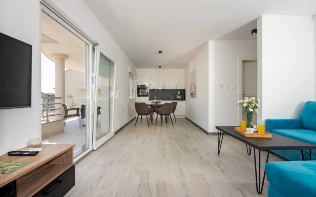 Modern Apartments With Private Balcony Kaštel Novi