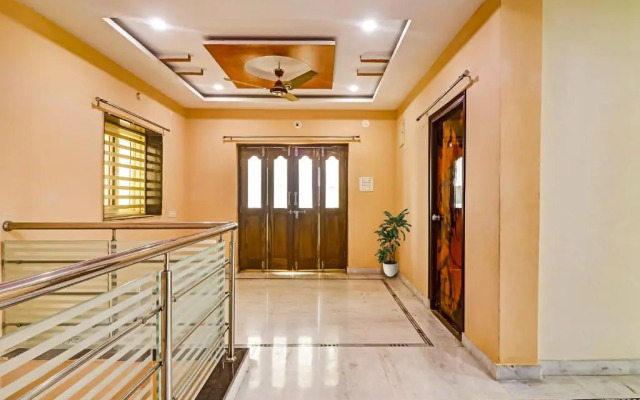 OYO Royal Stay Near Mantra Mall