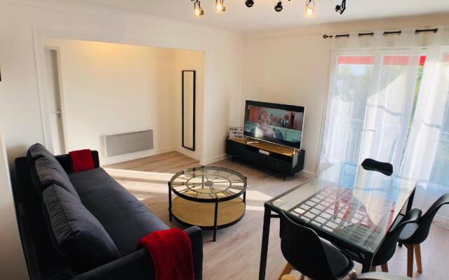 Charmant appartement 1-4 personnes, proche centre avec parking
