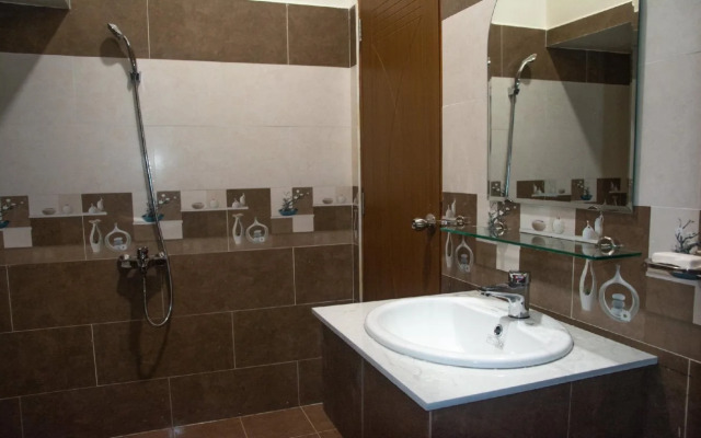 Duy Anh Hotel by OYO Rooms