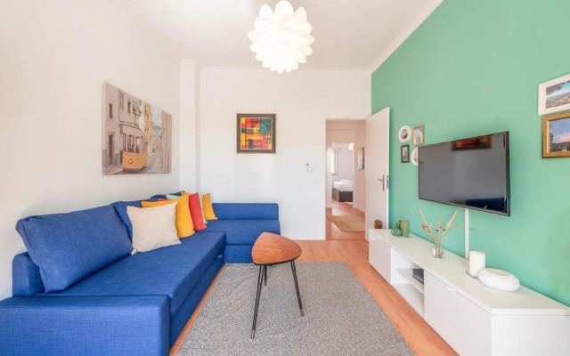 GuestReady - Vibrant 2BR Apartment
