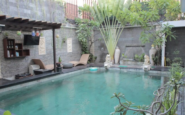 Airy Kuta Kartika Plaza Samudra 55 Bali