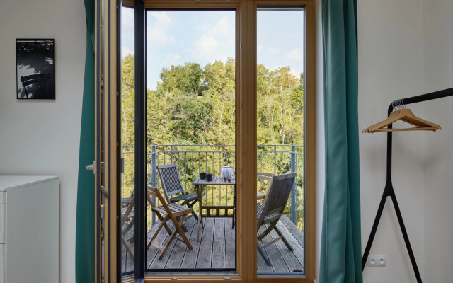 Spacious Loft in Žižkov by Prague Days