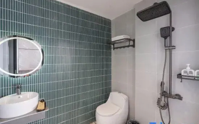 La Hotel Duong So 21