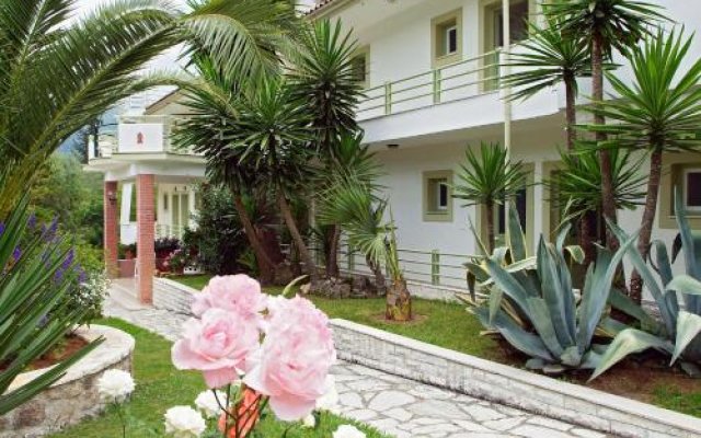 Marinos Apartments