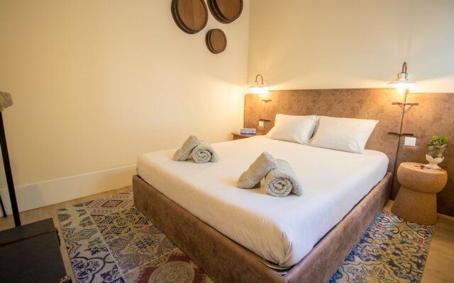 Guest H4U Flores Almada City center