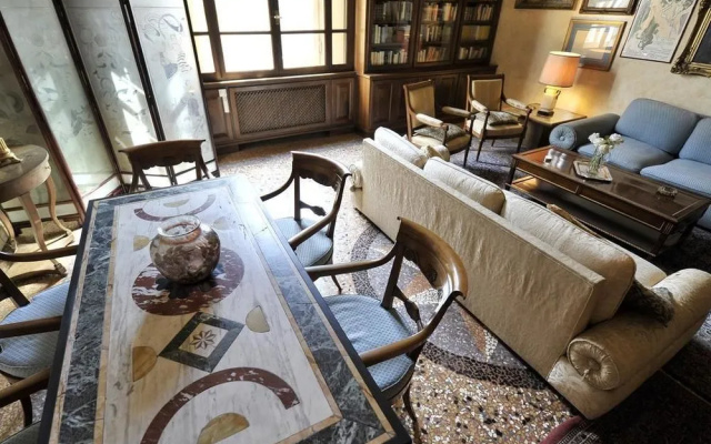 UR-NEST Strada Maggiore Palazzo Mattei