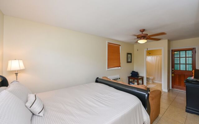 The Village House by Beachside Management
