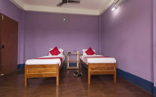 Comfort Zone By OYO Rooms