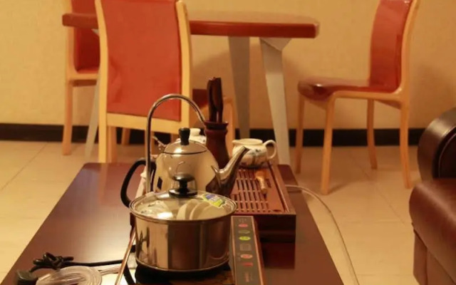 Beijing Lai Yue Hotel