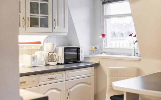 Comeback Apartment Central