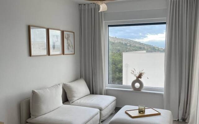 Cozy Loft Studio With Rooftop, Seaview & Pool