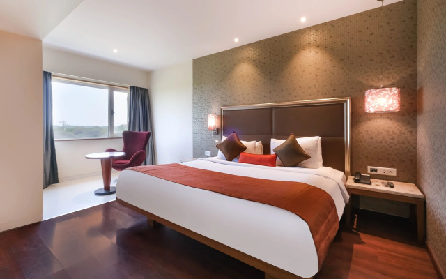7 Apple Hotel Pimpri Pune