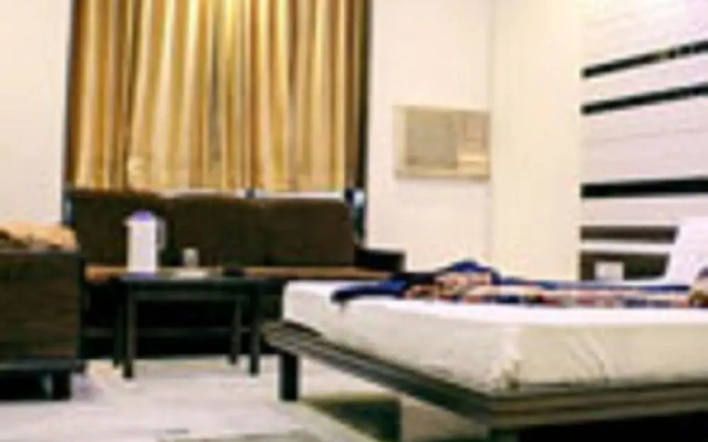 Hotel Ambaji International
