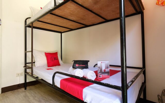 RedDoorz @ Governors Drive Coron