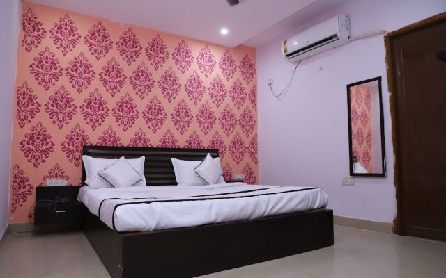 Hotel Axiom Prime