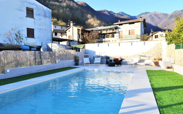 Stellar Apartment in Miane With Shared Swimming Pool