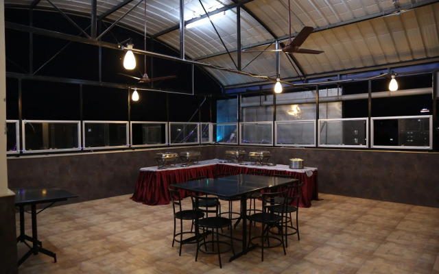 Hotel SPR Inn