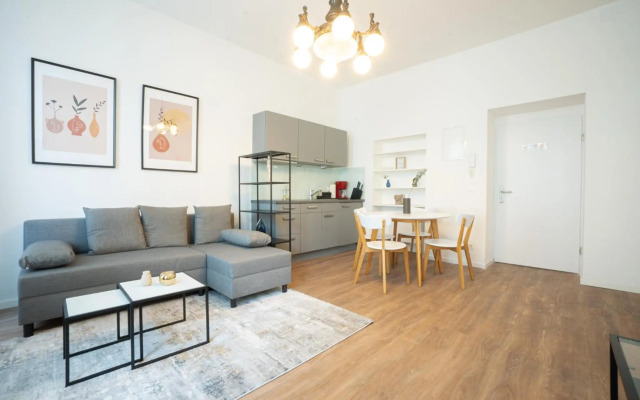 Sunny apartment in Leopoldstad + terrace with grill