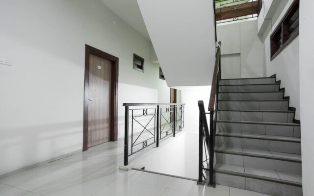 Ramayana Indah Hotel by RedDoorz