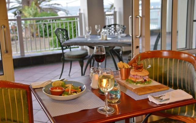 Courtyard Hotel Gqeberha