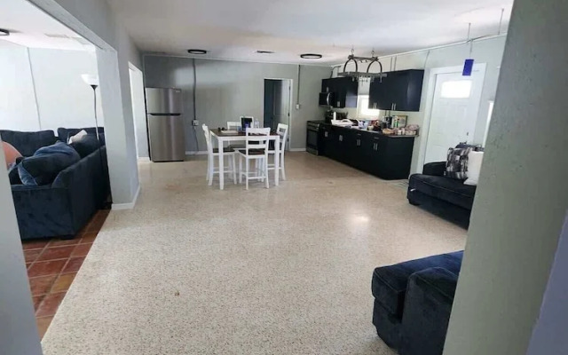 4BR Spacious Paradise