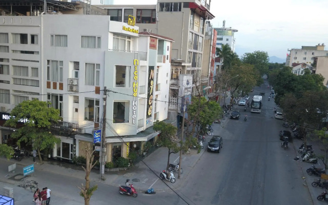 Nice Hue Hotel