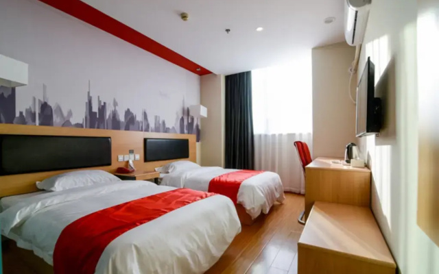 Shankee Chain Hotel (Luzhou High-speed Railway Station Southwest Trade City)