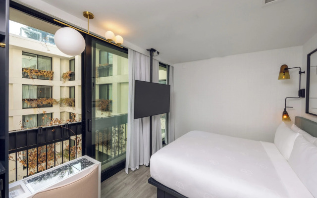 The Godfrey Hotel Hollywood