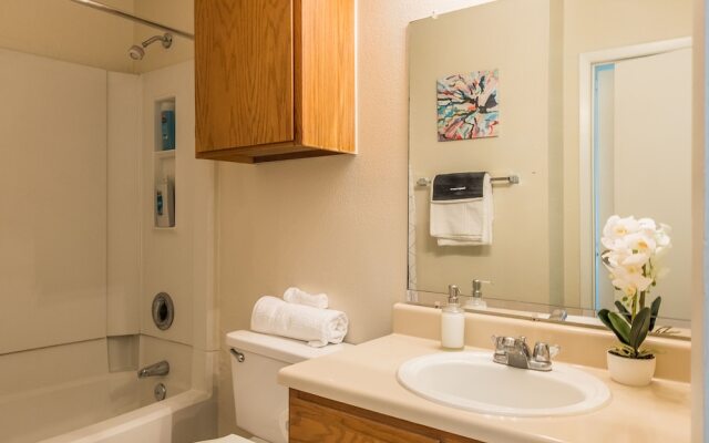 2 BR Apt in Windy Hill near beach by Frontdesk