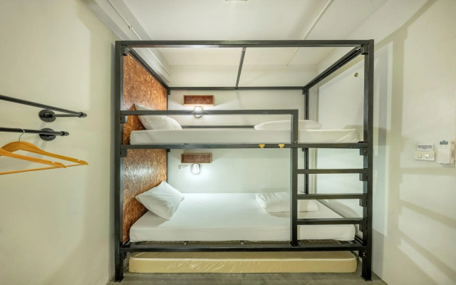 Pho Hostel