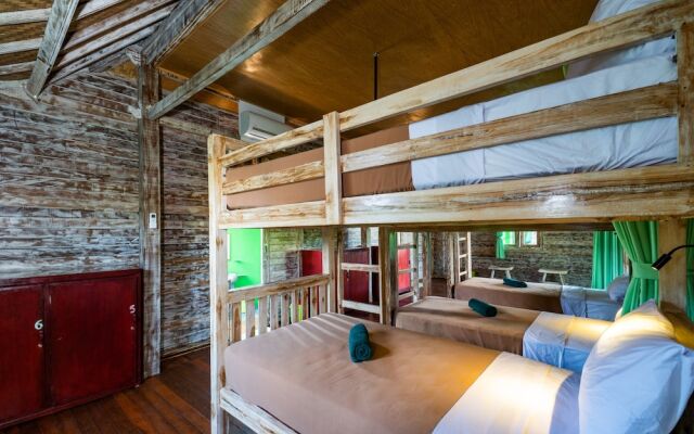 The Green Groves Hostel