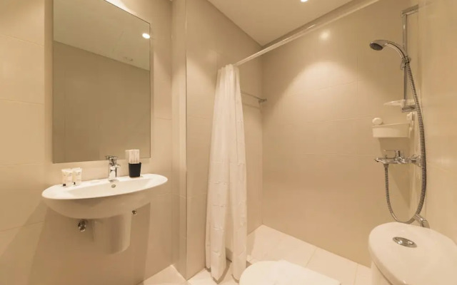 Spacious Elegant 3BR Urban Retreat