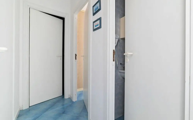 Quaint Apartment in Policastro Bussentino near Sea