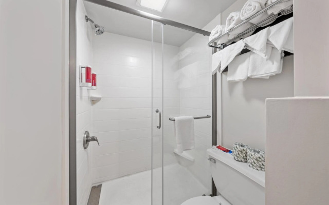 SureStay Hotel by Best Western Virginia Beach Royal Clipper