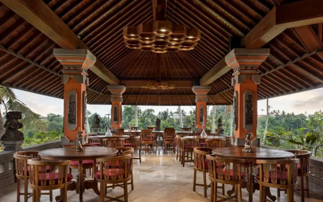 Swan Paradise A Pramana Experience