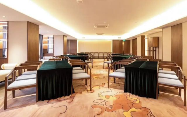Foshan Xinxuangong Hotel