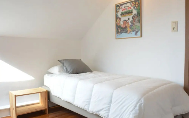 Delightful Holiday Home in Denee With Terrace