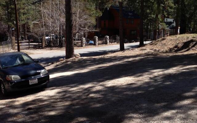 Cabins4Less - Sleeps 1 Only