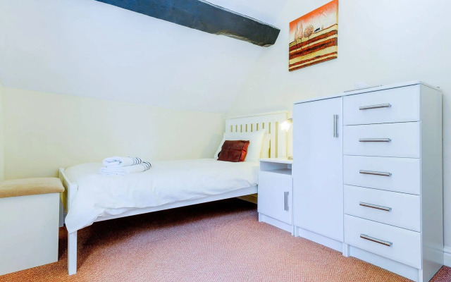 Springfield House - Birmingham Airport & NEC