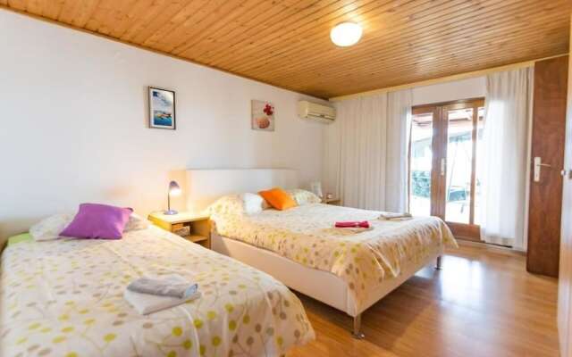 Mare - Close to the sea - A1