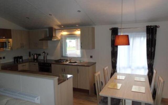 Dollar Lodge and Holiday Home Park