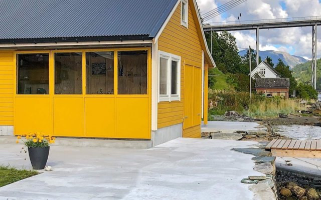 6 Person Holiday Home In Øystese